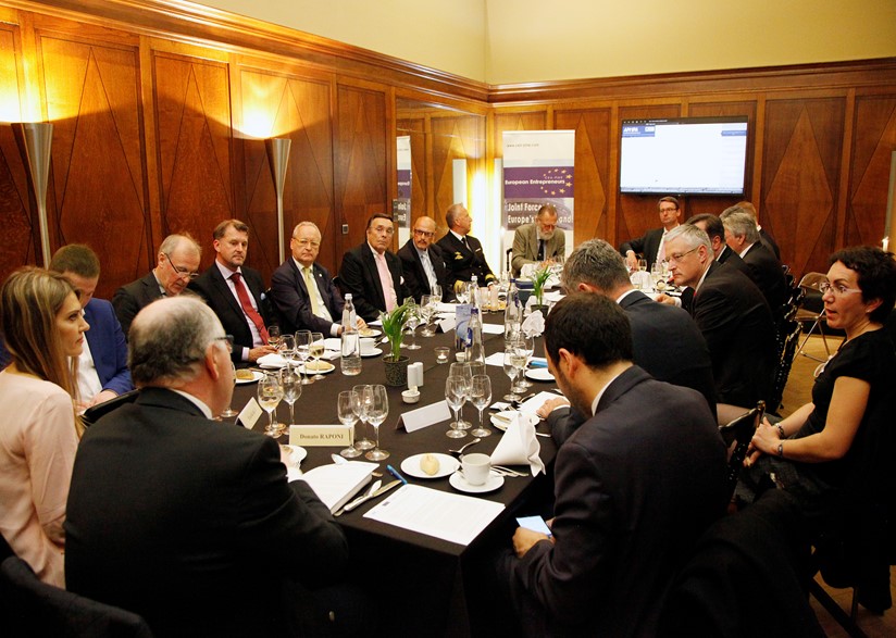 A board meeting, with members of the European Entrepreneurs CEA-PME gathered around the table